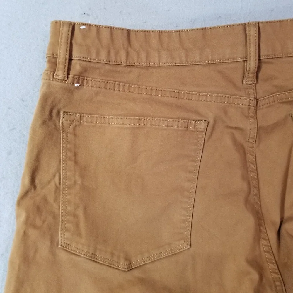 Levi's Dockers jeans men's 36x 28 regular straight Supreme Flex Brown pants